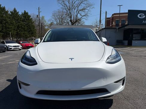 Used 2022 Tesla Model Y Long Range AWD/4WD image 8