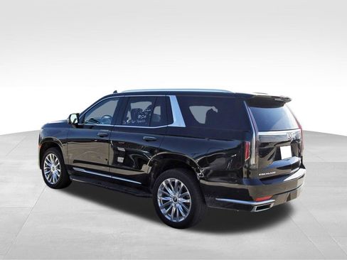 Used 2023 Cadillac Escalade Premium Luxury image 3