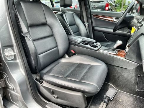 Used 2009 Mercedes-Benz C 300 4MATIC Sedan image 25