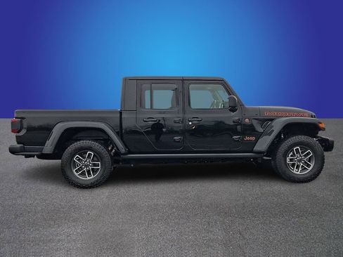 Used 2024 Jeep Gladiator Mojave image 7