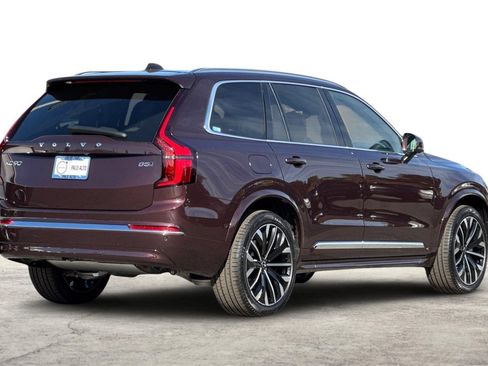 Used 2026 Volvo XC90 B5 Plus w/ Protection Package AWD/4WD image 2