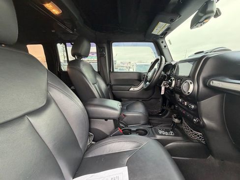 Used 2013 Jeep Wrangler Unlimited Sahara w/ Connectivity Group image 20