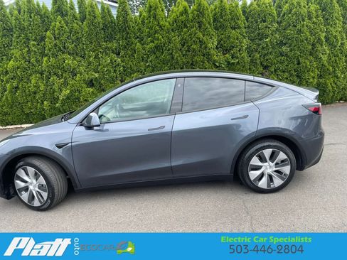 Used 2023 Tesla Model Y Long Range AWD/4WD image 6