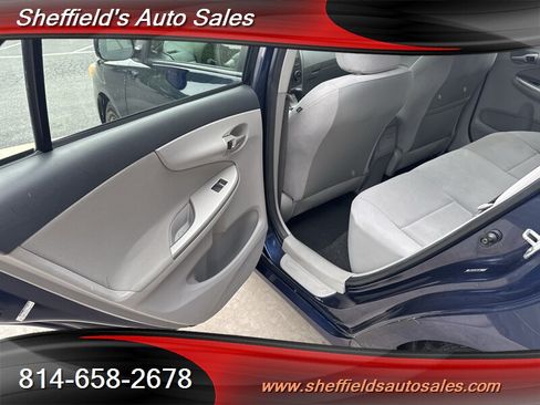 Used 2011 Toyota Corolla LE FWD image 31