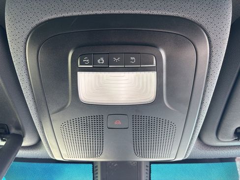 Used 2025 Mercedes-Benz Sprinter 2500 image 42