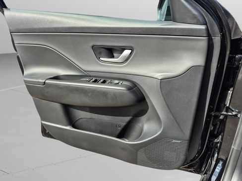 Used 2026 Hyundai Kona Limited AWD/4WD image 23