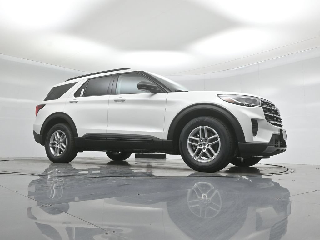 New 2026 Ford Explorer Active AWD/4WD image 3