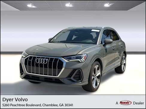 Used 2020 Audi Q3 2.0T Premium Plus AWD/4WD image 1