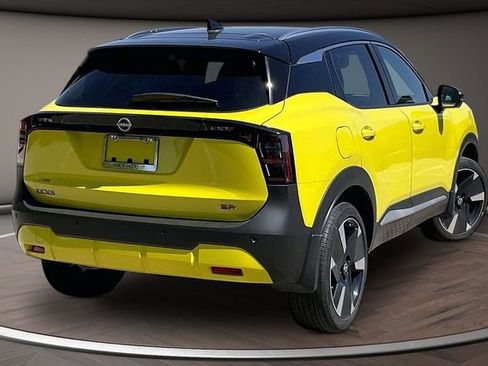 Certified 2025 Nissan Kicks SR w/ Interior Electronics Package FWD image 2