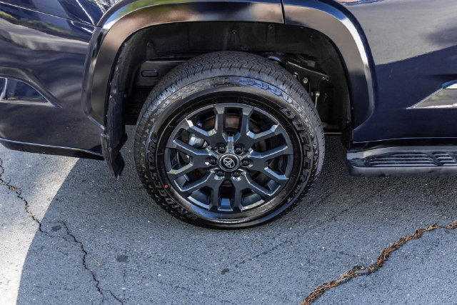 Certified 2026 Toyota Sequoia Platinum AWD/4WD image 5