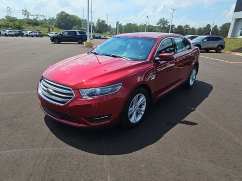 Used 2017 Ford Taurus SEL w/ Equipment Group 201A FWD image 4