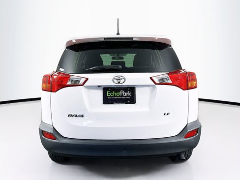 Used 2015 Toyota RAV4 LE FWD image 7