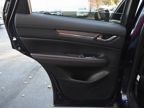 New 2025 MAZDA CX-5 Signature image 21