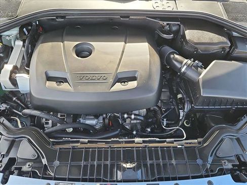 Used 2018 Volvo V60 T5 Cross Country w/ Convenience Package image 23