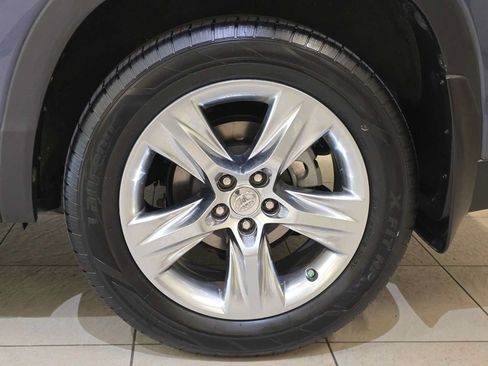 Used 2015 Toyota Highlander Limited Platinum AWD/4WD image 8