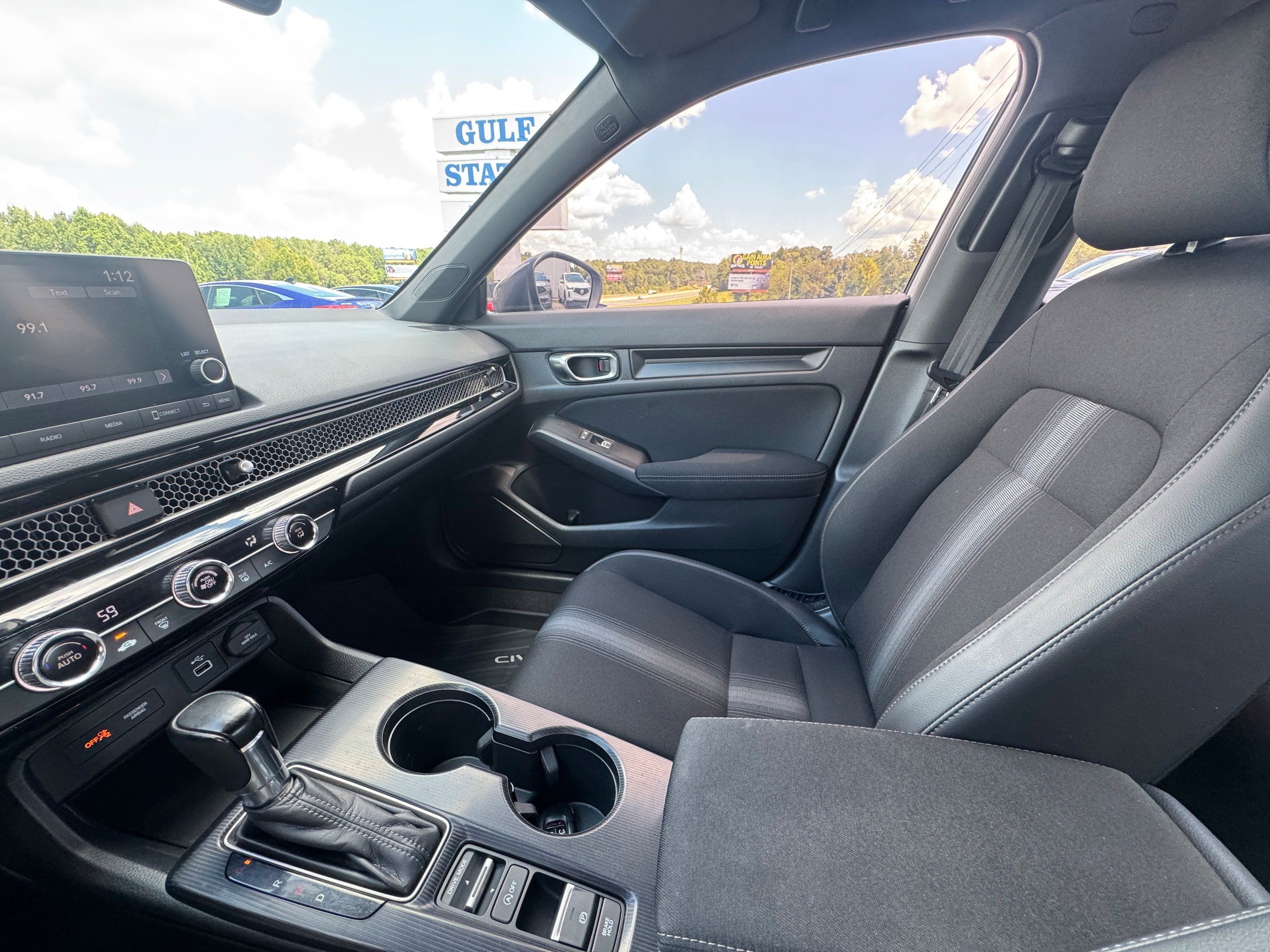 Used 2023 Honda Civic Sport image 6
