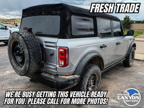 Used 2023 Ford Bronco Black Diamond AWD/4WD image 2