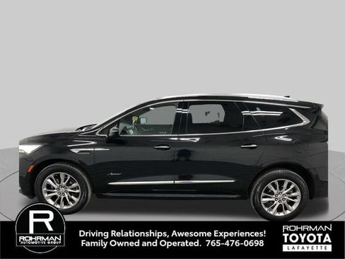 Used 2023 Buick Enclave Avenir w/ Avenir Technology Package FWD image 3