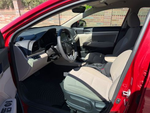 Used 2020 Hyundai Elantra SEL FWD image 6