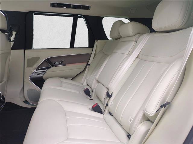 New 2026 Land Rover Range Rover SE AWD/4WD image 16