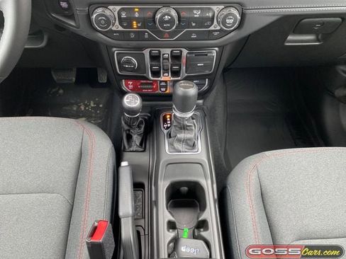 New 2026 Jeep Gladiator Rubicon w/ Steel Power Dome Hood Package AWD/4WD image 12