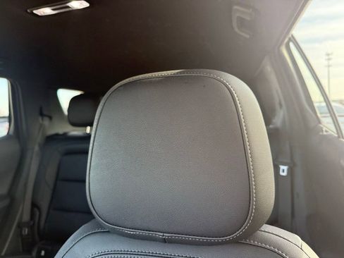 Used 2025 Chevrolet Equinox LT w/ Convenience Package II image 29