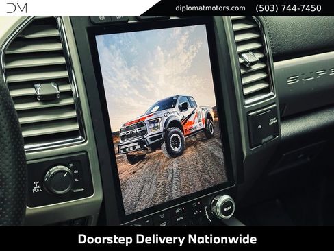 Used 2017 Ford F250 Platinum w/ Platinum Ultimate Package AWD/4WD image 41