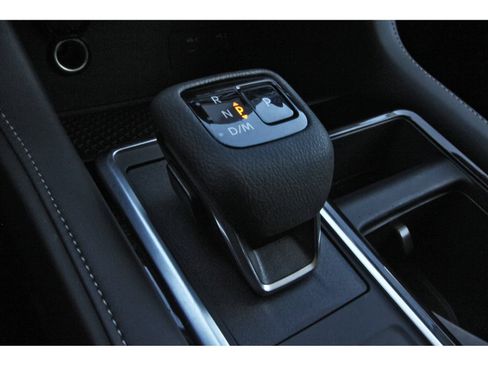 Certified 2025 Nissan Pathfinder SV FWD image 27