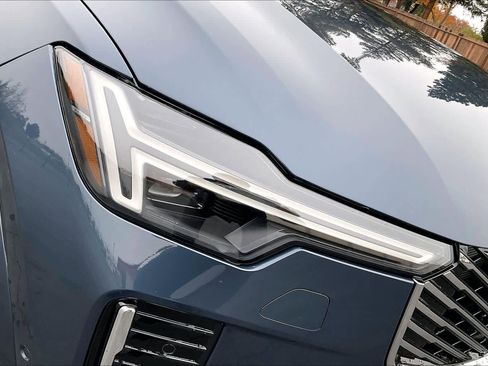 New 2026 Volvo XC90 B6 Ultra w/ Protection Package image 33