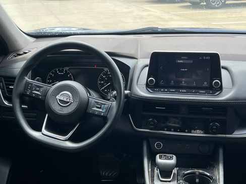 Used 2023 Nissan Rogue SV AWD/4WD image 19