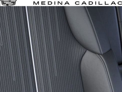 New 2026 Cadillac Vistiq Luxury image 22