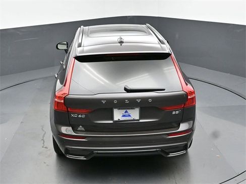 Used 2025 Volvo XC60 B5 Plus image 45
