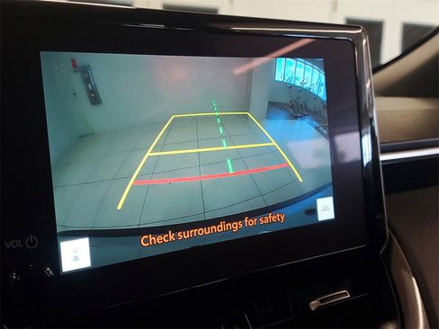 Certified 2023 Toyota Corolla Cross XSE w/ Convenience Package image 28