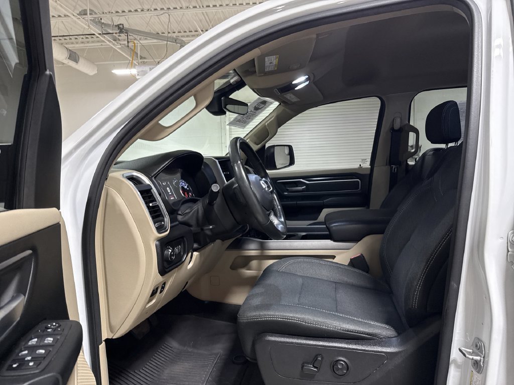 Used 2019 RAM 1500 Big Horn AWD/4WD image 19