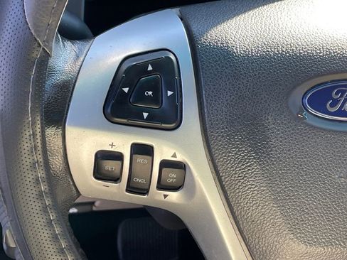 Used 2013 Ford Explorer XLT image 33