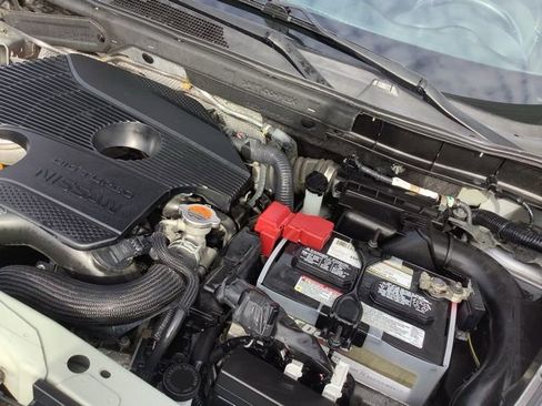 Used 2015 Nissan Juke SV image 12