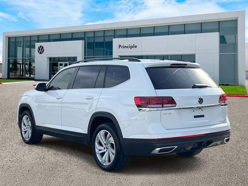 Used 2023 Volkswagen Atlas SE w/ Panoramic Sunroof Package image 4