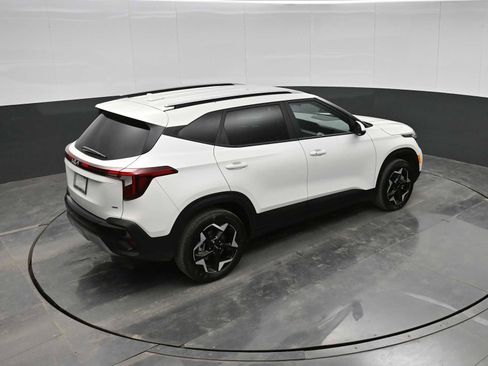 Used 2025 Kia Seltos S image 28