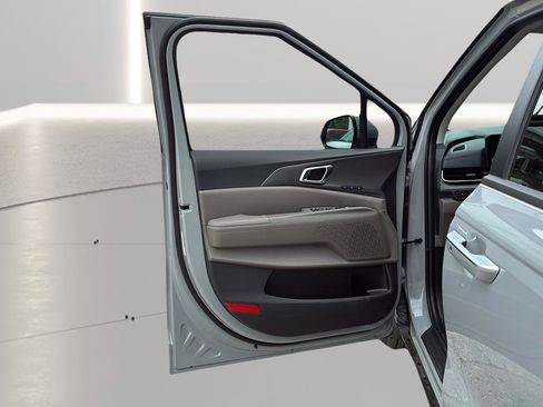 New 2026 Kia Carnival EX FWD image 27