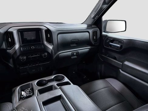 Used 2019 Chevrolet Silverado 1500 Custom Trail Boss w/ Custom Convenience Package AWD/4WD image 22