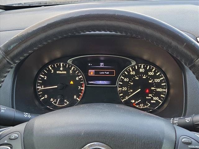 Used 2020 Nissan Pathfinder SL FWD image 10