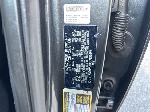 Used 2024 Kia Soul LX w/ Option Group 015 image 30