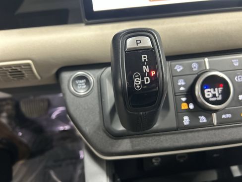 Used 2022 Land Rover Defender 110 S image 17