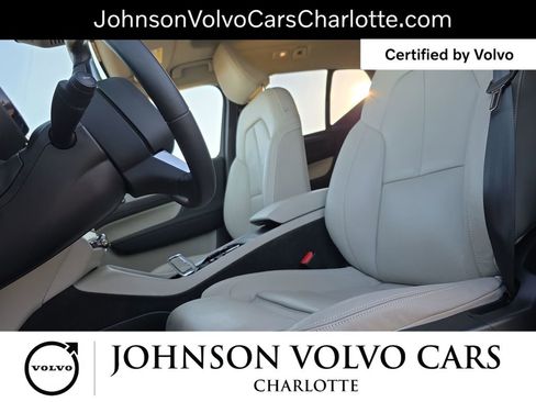 Certified 2023 Volvo XC40 B5 Plus w/ Driver Assist Package image 15