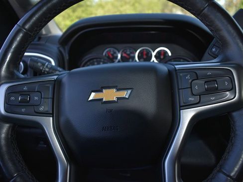 Used 2021 Chevrolet Silverado 1500 LT RWD image 13