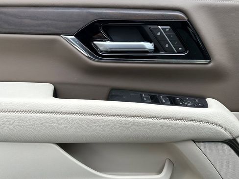 New 2026 GMC Yukon Denali AWD/4WD image 9