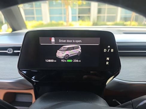 Used 2025 Volkswagen ID. Buzz Pro S Plus AWD/4WD image 6