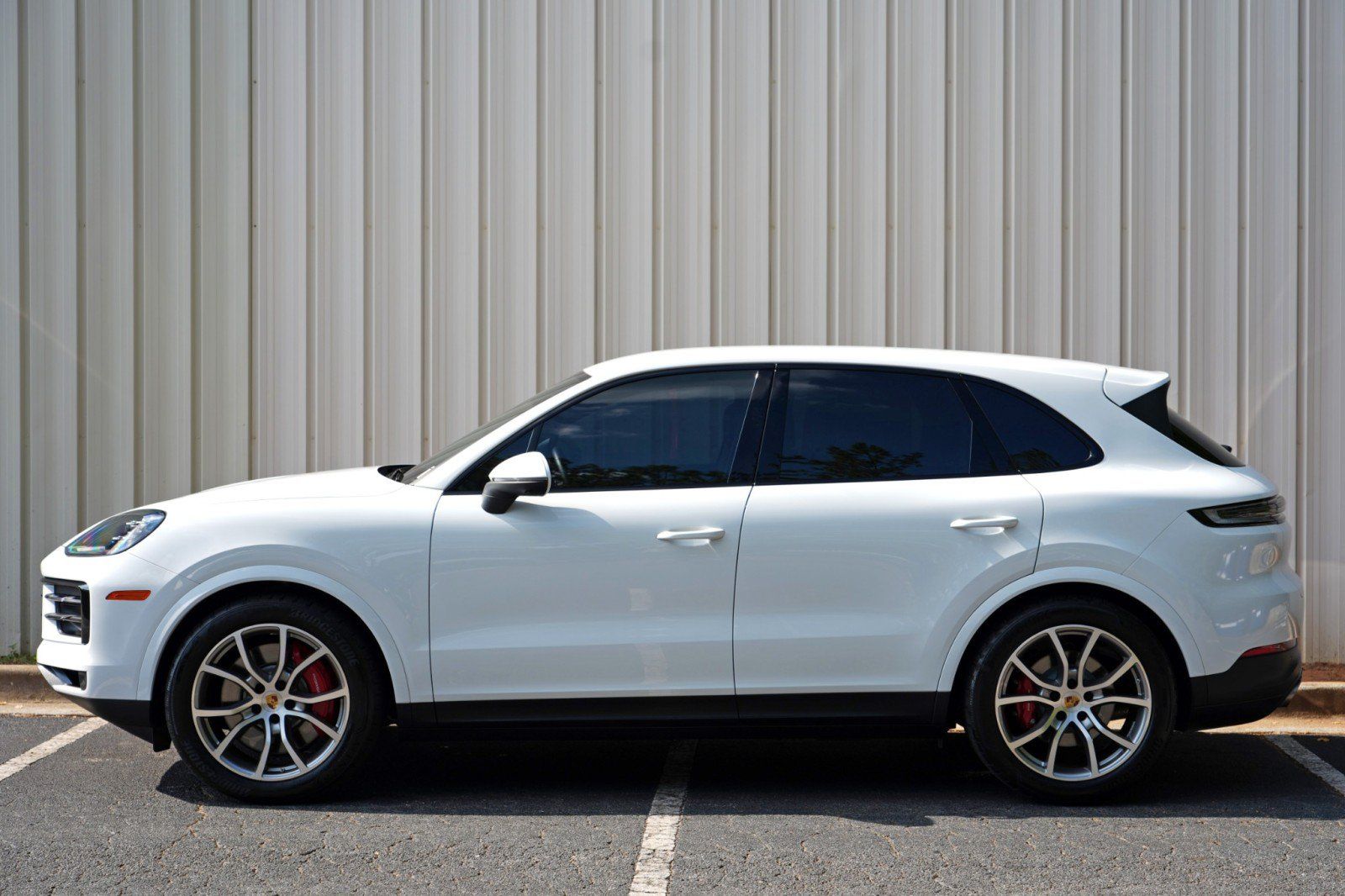 Used 2024 Porsche Cayenne S w/ Sport Chrono Package AWD/4WD image 56
