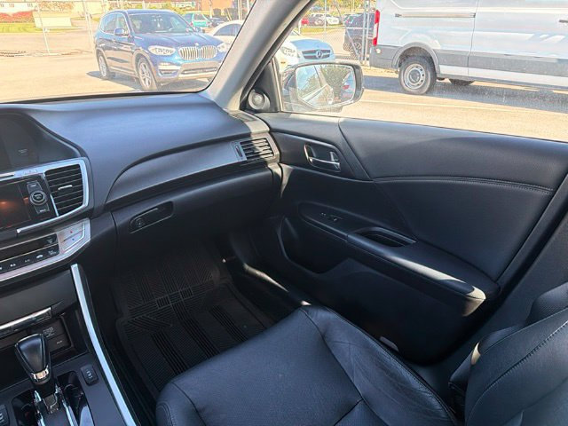 Used 2015 Honda Accord EX-L image 14