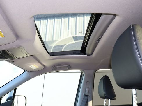 Used 2025 Honda Ridgeline RTL image 8